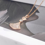 Load image into Gallery viewer, SO SEOUL Roseate Wavy Fan Pavé Diamond Simulant Cubic Zirconia Rose Gold Fixed Chain Necklace