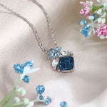 Load image into Gallery viewer, SO SEOUL Lic Crown Emerald Montana Swarovski® Crystal Pendant Chain Necklace