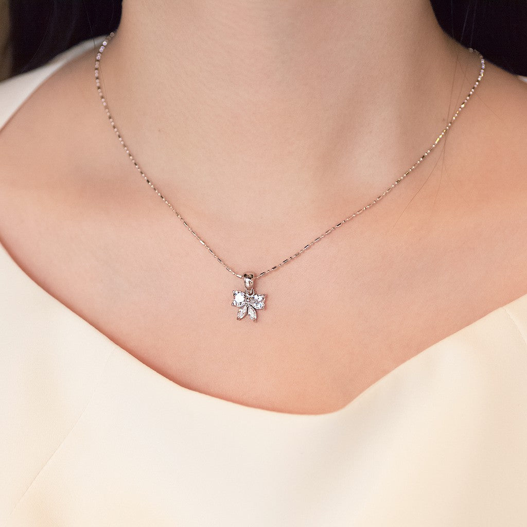 SO SEOUL Graceful Ribbon Bow Design Diamond Simulant Cubic Zirconia Necklace and Earrings Set
