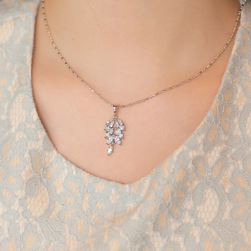 SO SEOUL loni Leaf Marquise Diamond Simulant Cubic Zirconia Hoop Earrings and Pendant Necklace Set