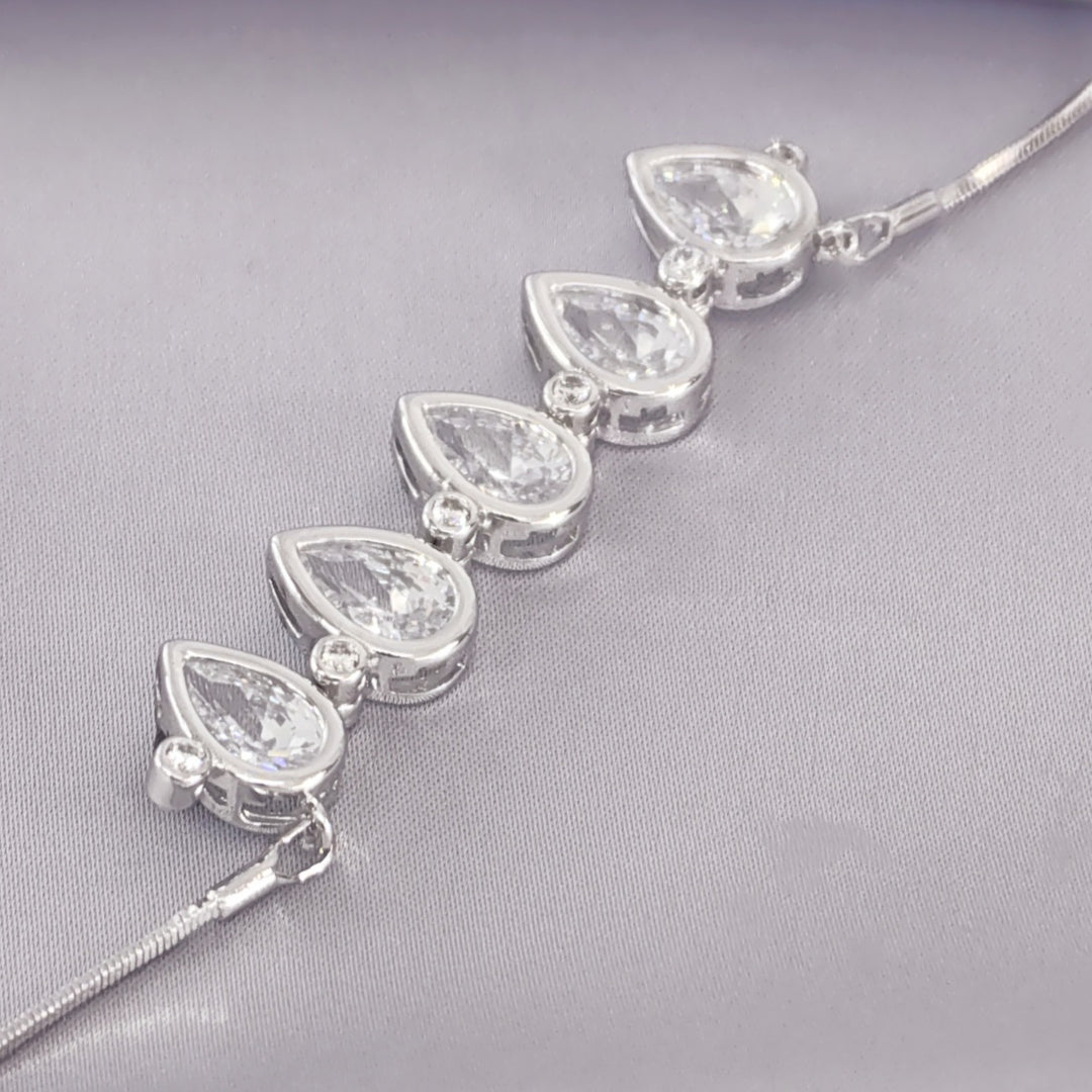 SO SEOUL Callista Teardrop-Flower Two-Way Diamond Simulant Cubic Zirconia Chain Necklacewith Fixed Snake Chain Necklace
