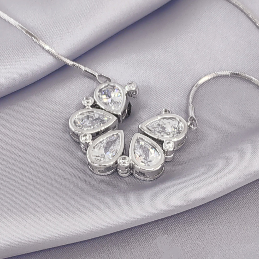 SO SEOUL Callista Teardrop-Flower Two-Way Diamond Simulant Cubic Zirconia Chain Necklacewith Fixed Snake Chain Necklace