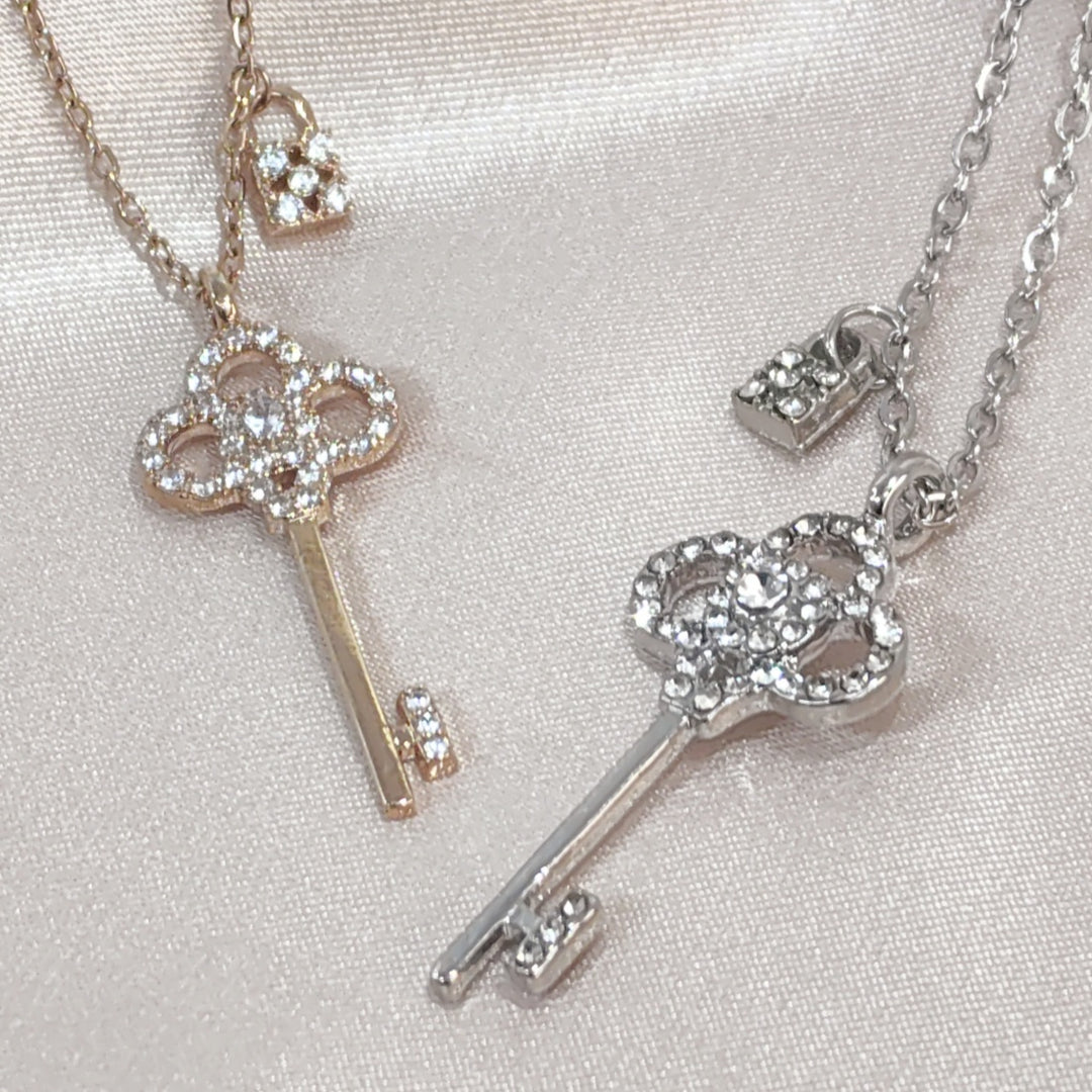 SO SEOUL Infinite Love Key and Lock Diamond Simulant Cubic Zirconia Fixed Necklace