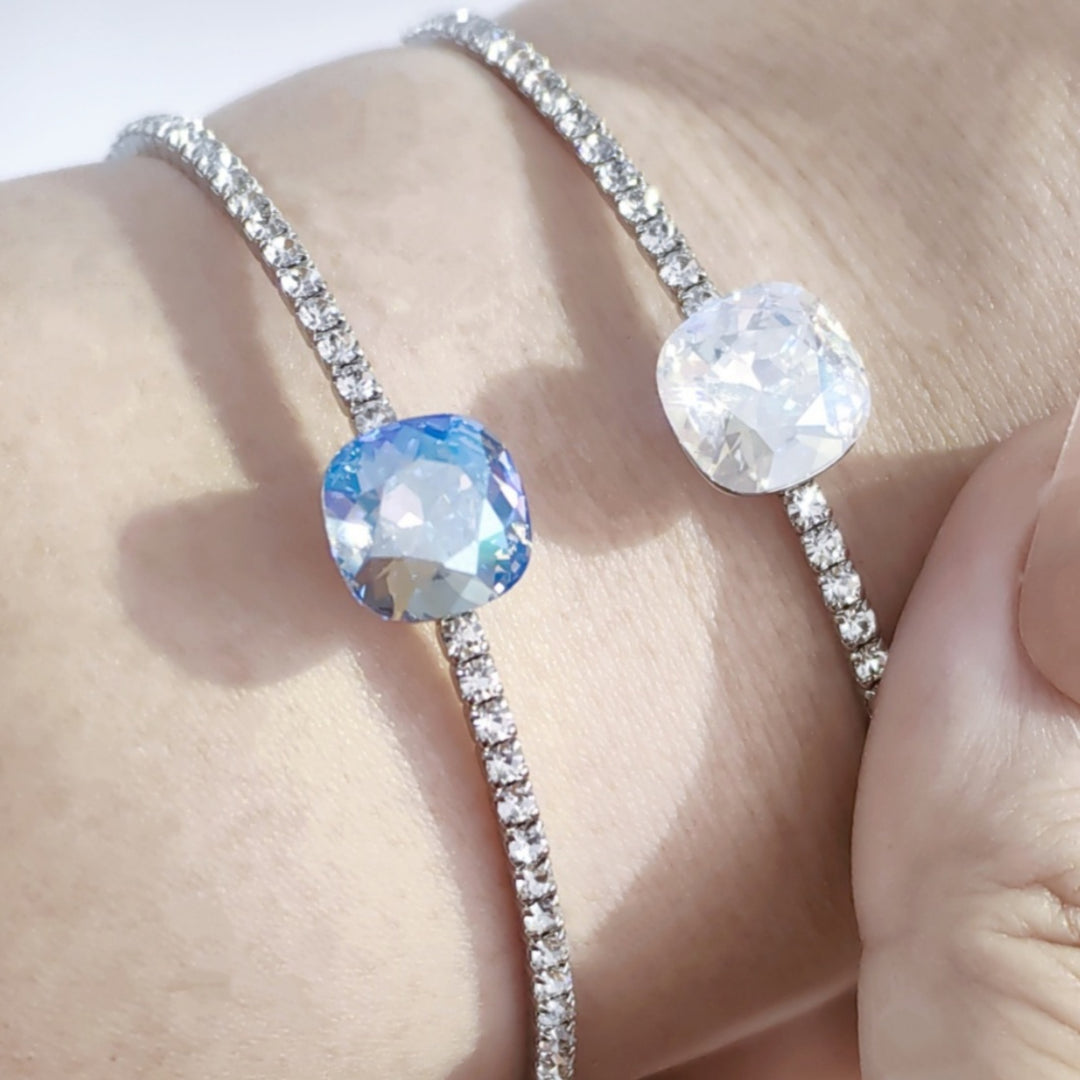 SO SEOUL Carina Cushion Moonlight/Light Sapphire Shimmer Swarovski® Crystal Spiral Open-End Bangle