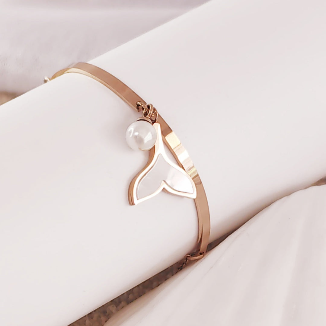 SO SEOUL Ocean The Sea Whale Tail Charm with Dangling Pearl Rose Gold Bracelet