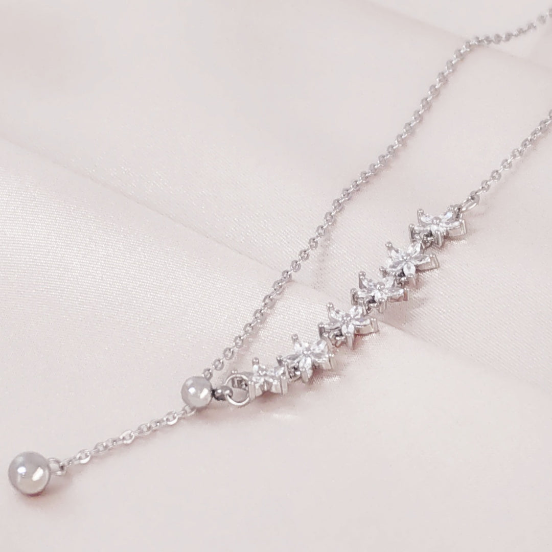 SO SEOUL Everleigh Drop Flower Dangle Diamond Simulant Cubic Zirconia Fixed Necklace