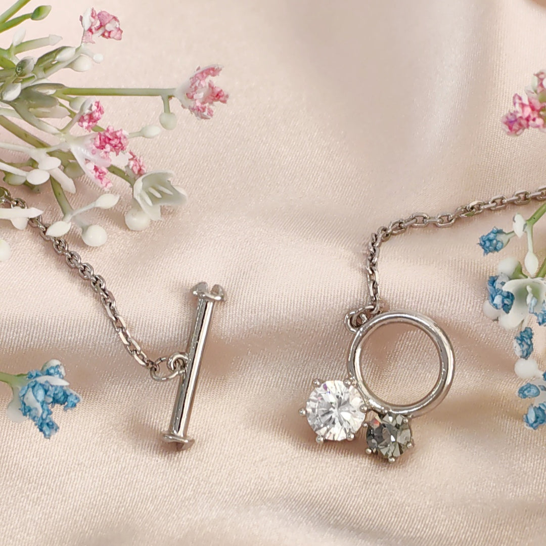 SO SEOUL Eleanor White and Grey Diamond Simulant Zircon Solitaire Fixed Chain T-Bar Lariat Necklace