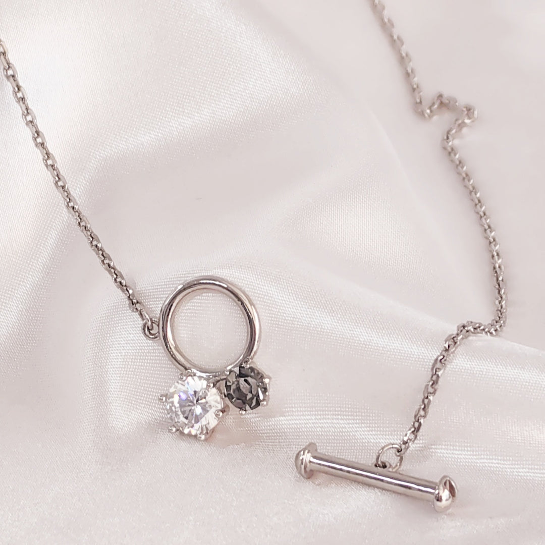 SO SEOUL Eleanor White and Grey Diamond Simulant Zircon Solitaire Fixed Chain T-Bar Lariat Necklace