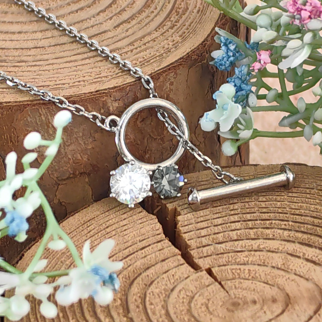 SO SEOUL Eleanor White and Grey Diamond Simulant Zircon Solitaire Fixed Chain T-Bar Lariat Necklace