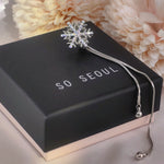 Load image into Gallery viewer, SO SEOUL Let It Snow Necklace – Snowflake Crystal Slidable Lariat, Aurore Boreale, Rhodium Plated