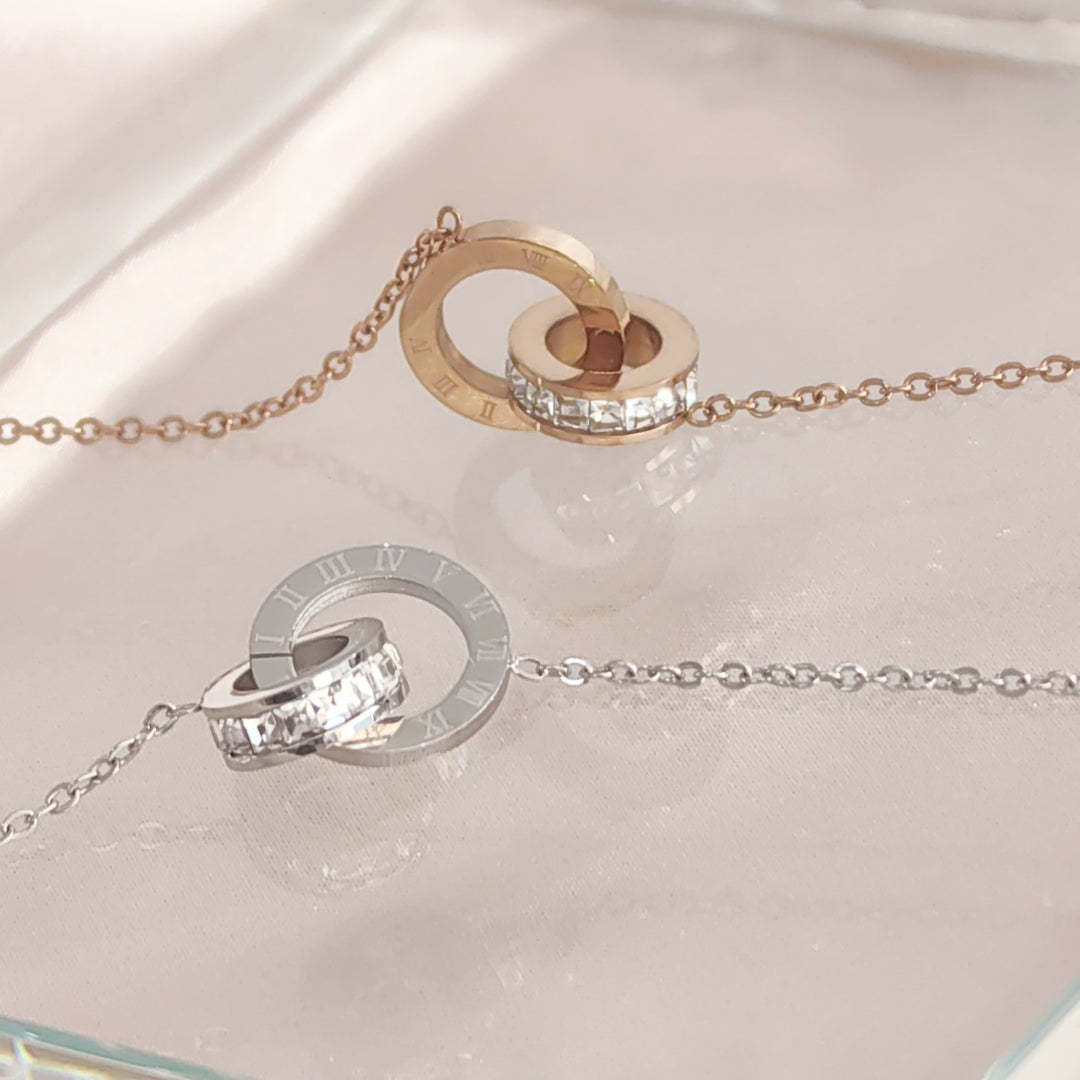 SO SEOUL Roman Numeral Circle Interlocking Diamond Simulant Cubic Zirconia Fixed Chain Necklace