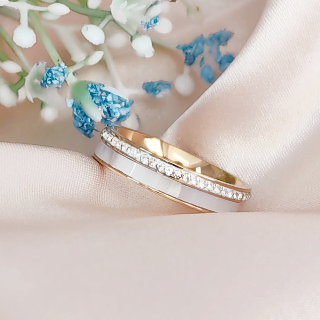SO SEOUL Annecy Full Band with Mother of Pearl Encrusted Crystal Rose Gold Ring