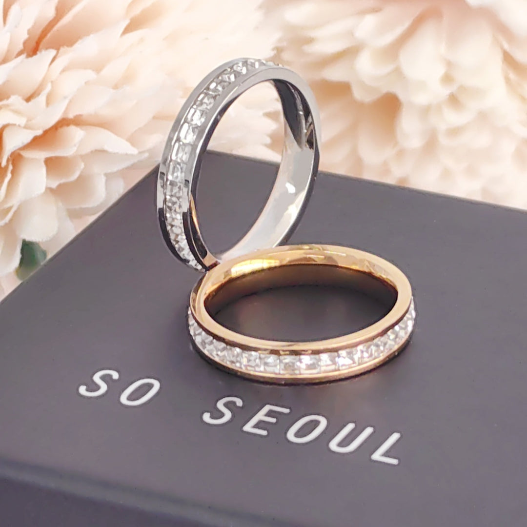 SO SEOUL Allista Classic Square Diamond Simulant Cubic Zirconia Full Band Rhodium/Rose Gold Ring