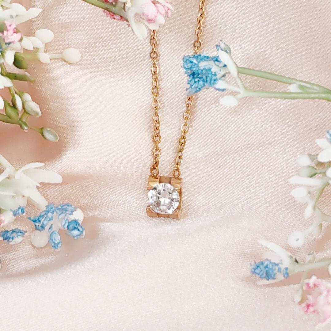 SO SEOUL Athena 0.5 CT Solitaire Diamond Simulant Zircon Rose Gold Fixed Necklace