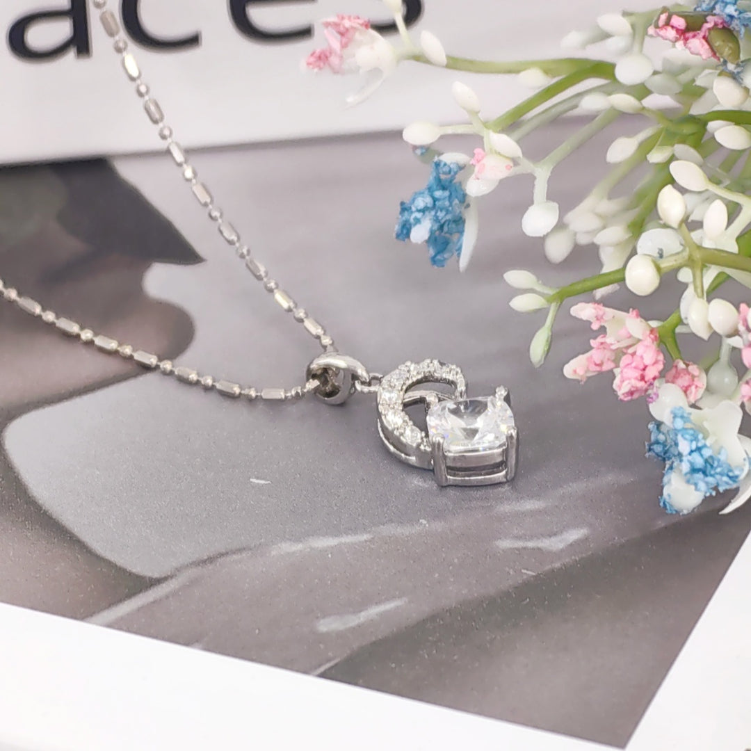 SO SEOUL Callista Twisted Infinite Diamond Simulant Pendant Chain Necklace