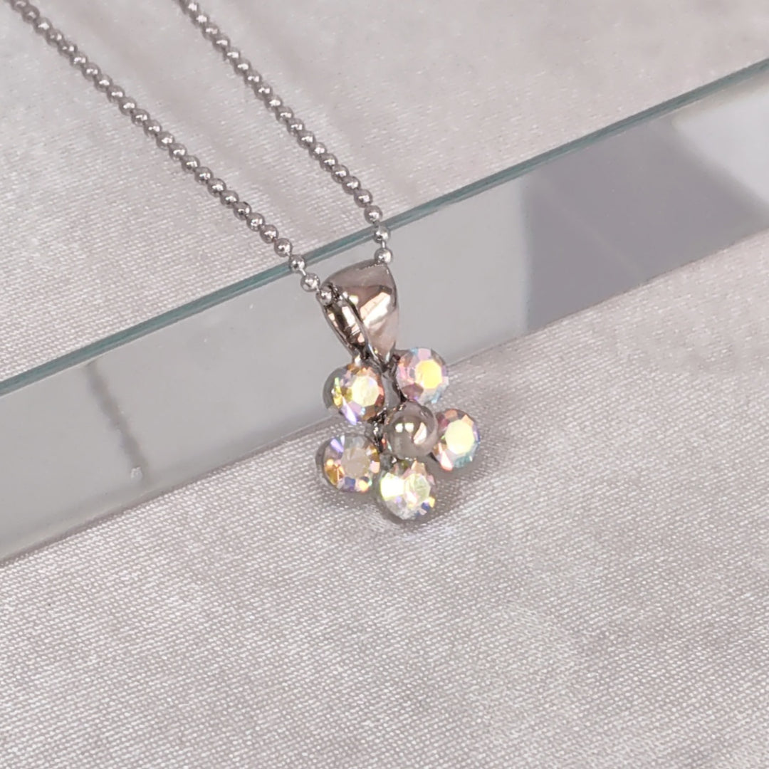 SO SEOUL Kaleidoscope Floral Aurore Boreale Austrian Crystal Pendant Chain Necklace