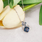Load image into Gallery viewer, SO SEOUL Lic Crown Emerald Montana Swarovski® Crystal Pendant Chain Necklace